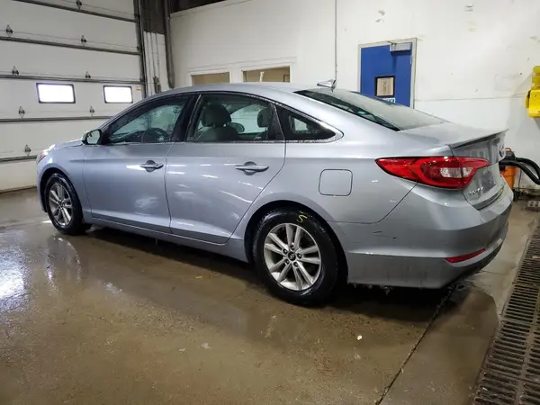 5NPE24AF0HH445072 2017 HYUNDAI SONATA - Image 2