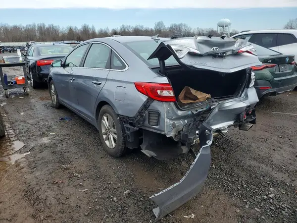 5NPE24AF0HH445296 2017 HYUNDAI SONATA - Image 2