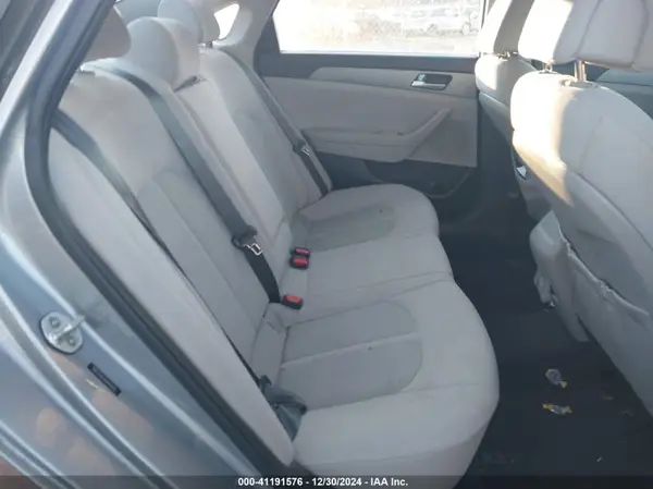 5NPE24AF0HH447503 2017 HYUNDAI SONATA - Image 8