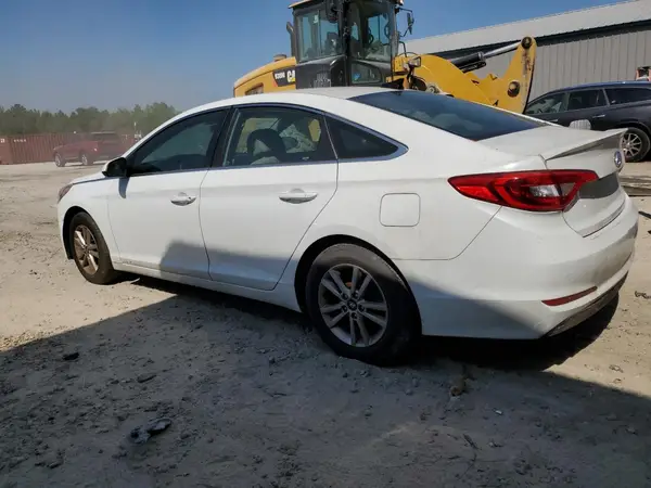 5NPE24AF0HH448067 2017 HYUNDAI SONATA - Image 2