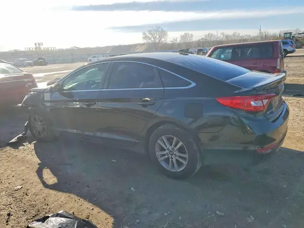 5NPE24AF0HH448621 2017 HYUNDAI SONATA - Image 2