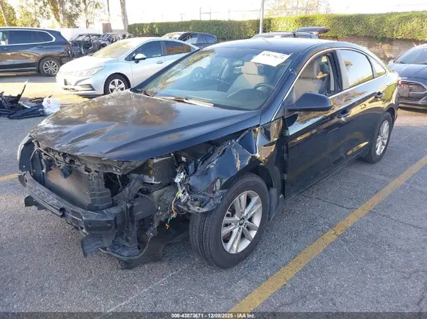 5NPE24AF0HH450613 2017 HYUNDAI SONATA - Image 2