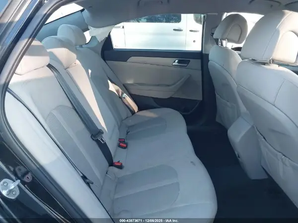 5NPE24AF0HH450613 2017 HYUNDAI SONATA - Image 8