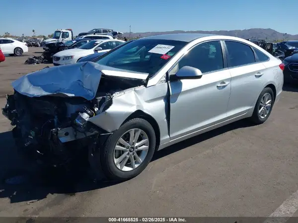 5NPE24AF0HH451034 2017 HYUNDAI SONATA - Image 2