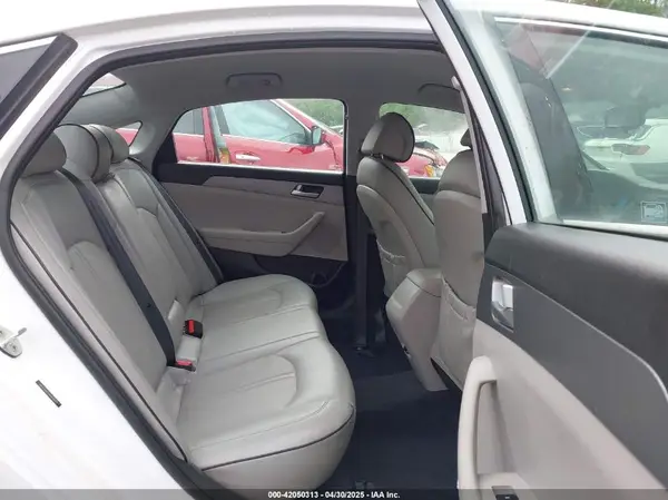 5NPE24AF0HH458033 2017 HYUNDAI SONATA - Image 8