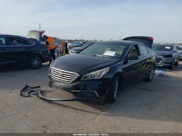 5NPE24AF0HH459179 2017 HYUNDAI SONATA - Image 2
