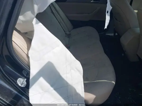 5NPE24AF0HH459943 2017 HYUNDAI SONATA - Image 8