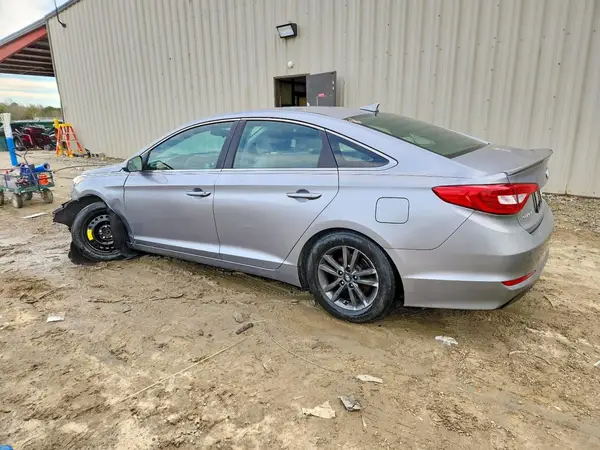 5NPE24AF0HH461451 2017 HYUNDAI SONATA - Image 2