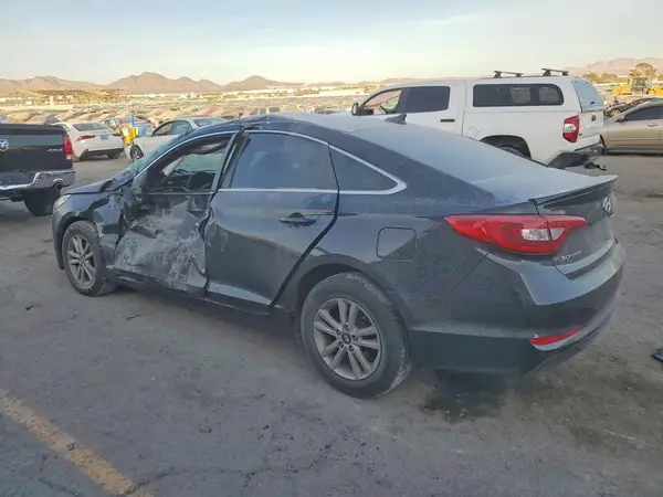5NPE24AF0HH472319 2017 HYUNDAI SONATA - Image 2