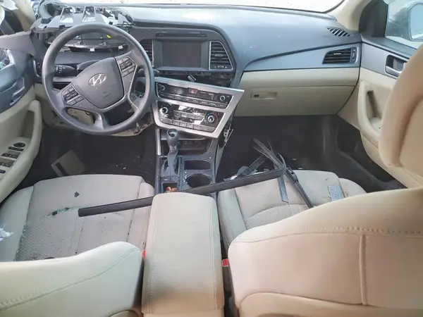 5NPE24AF0HH472319 2017 HYUNDAI SONATA - Image 8