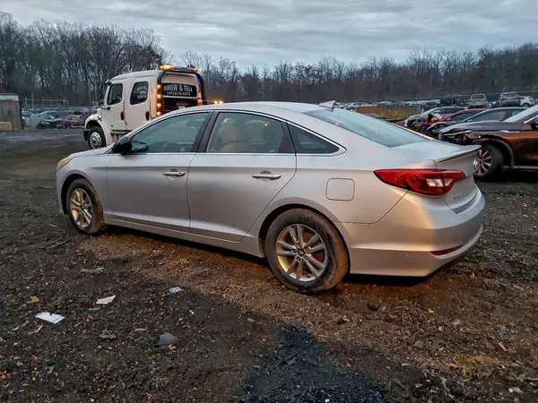 5NPE24AF0HH473129 2017 HYUNDAI SONATA - Image 2