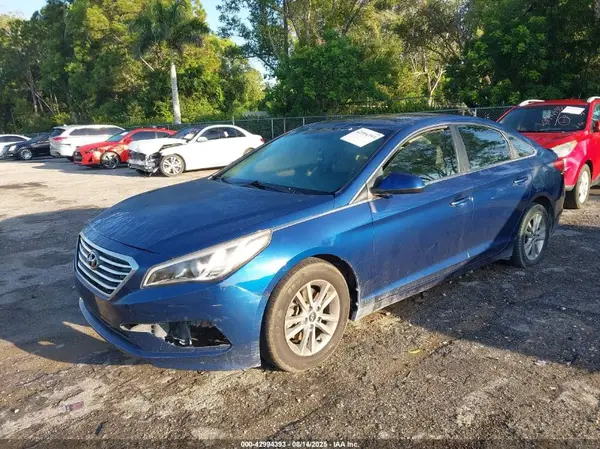 5NPE24AF0HH473325 2017 HYUNDAI SONATA - Image 2