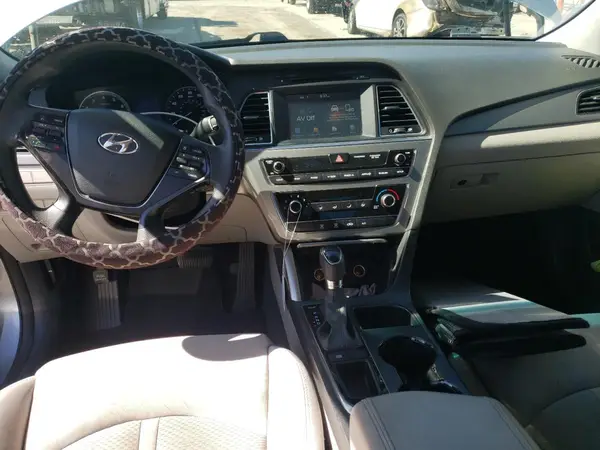 5NPE24AF0HH475057 2017 HYUNDAI SONATA - Image 8
