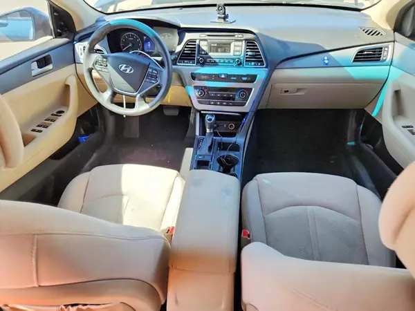 5NPE24AF0HH477990 2017 HYUNDAI SONATA - Image 8
