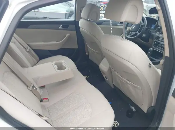 5NPE24AF0HH479688 2017 HYUNDAI SONATA - Image 8