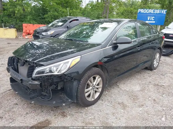 5NPE24AF0HH480257 2017 HYUNDAI SONATA - Image 2