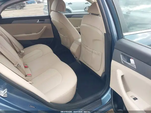 5NPE24AF0HH489119 2017 HYUNDAI SONATA - Image 8