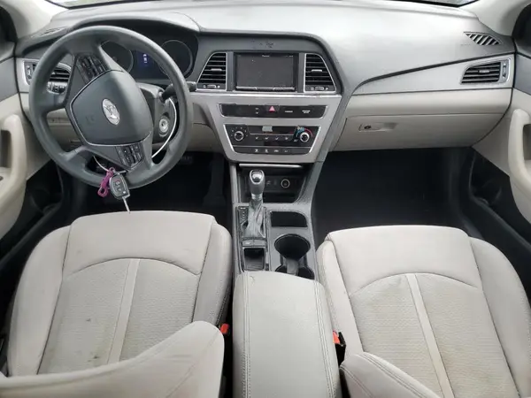 5NPE24AF0HH489203 2017 HYUNDAI SONATA - Image 8