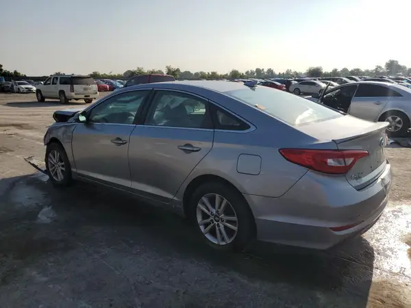 5NPE24AF0HH490142 2017 HYUNDAI SONATA - Image 2