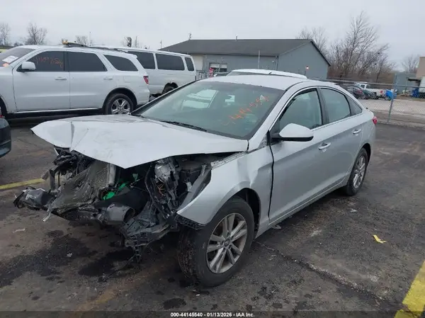 5NPE24AF0HH490626 2017 HYUNDAI SONATA - Image 2