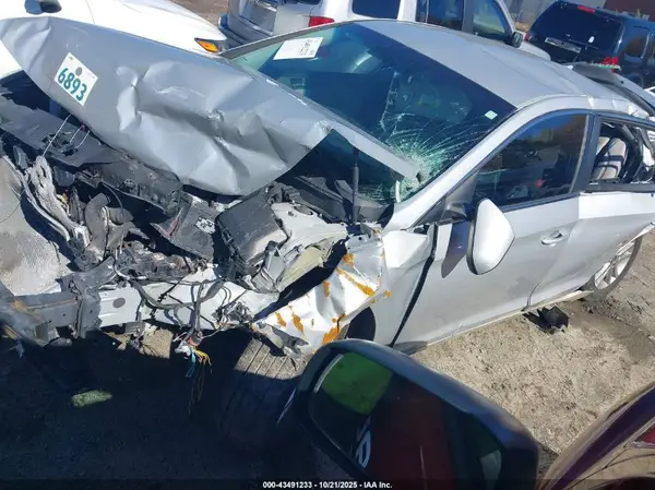5NPE24AF0HH491016 2017 HYUNDAI SONATA - Image 2