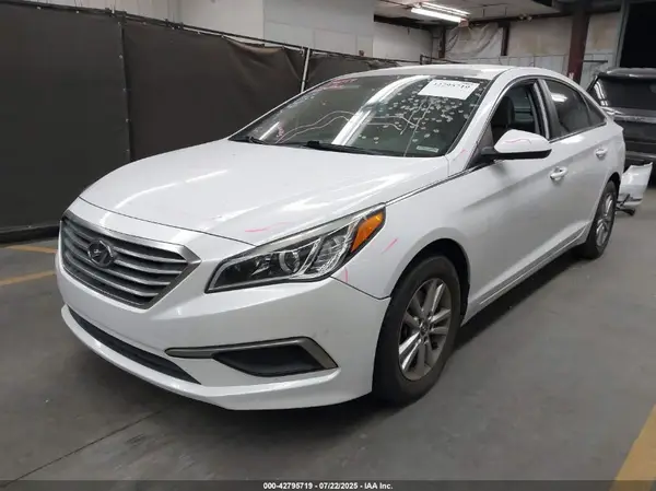 5NPE24AF0HH495891 2017 HYUNDAI SONATA - Image 2