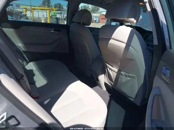 5NPE24AF0HH500135 2017 HYUNDAI SONATA - Image 8