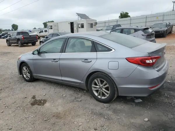 5NPE24AF0HH501365 2017 HYUNDAI SONATA - Image 2