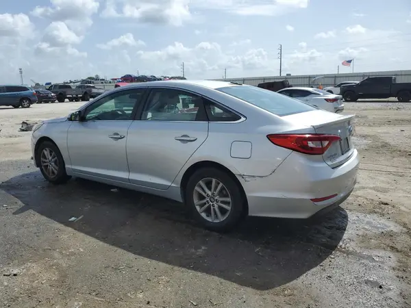5NPE24AF0HH503987 2017 HYUNDAI SONATA - Image 2