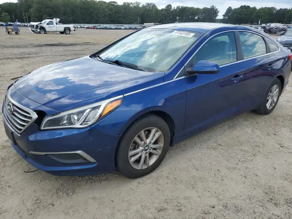 5NPE24AF0HH504721 2017 HYUNDAI SONATA - Image 1
