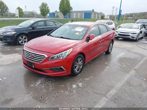5NPE24AF0HH504749 2017 HYUNDAI SONATA - Image 2
