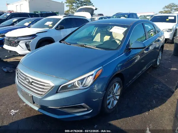 5NPE24AF0HH507683 2017 HYUNDAI SONATA - Image 2