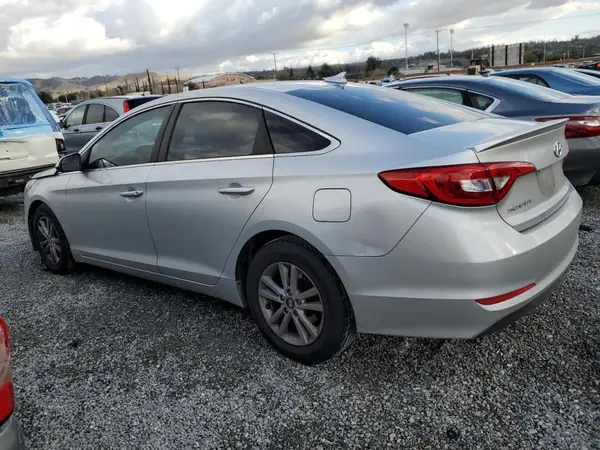 5NPE24AF0HH508848 2017 HYUNDAI SONATA - Image 2