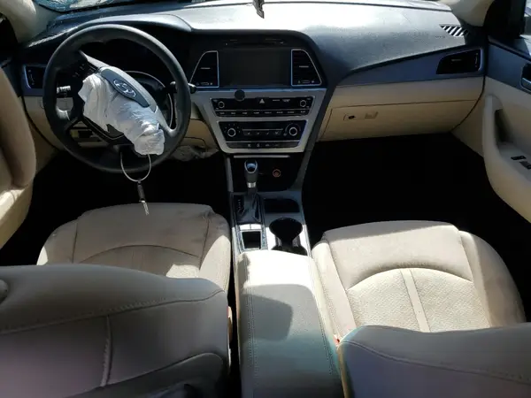 5NPE24AF0HH510793 2017 HYUNDAI SONATA - Image 8