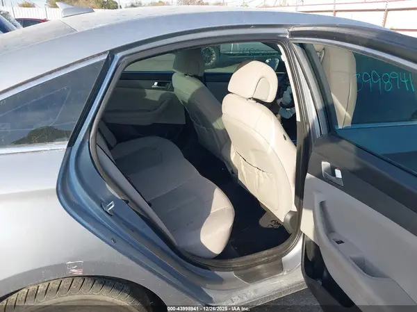 5NPE24AF0HH514570 2017 HYUNDAI SONATA - Image 8
