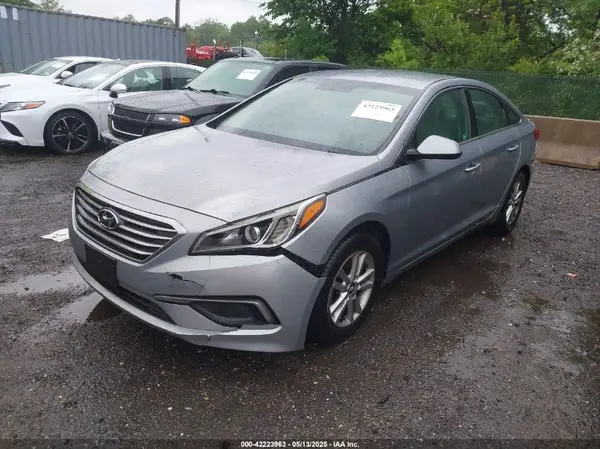 5NPE24AF0HH515864 2017 HYUNDAI SONATA - Image 2