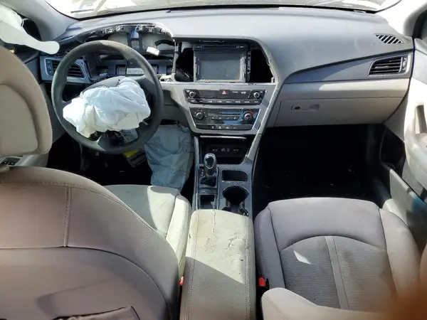 5NPE24AF0HH516898 2017 HYUNDAI SONATA - Image 8