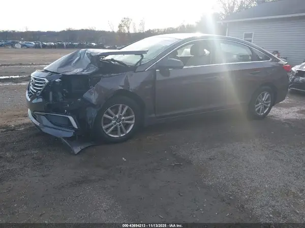 5NPE24AF0HH519560 2017 HYUNDAI SONATA - Image 2