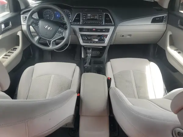 5NPE24AF0HH520384 2017 HYUNDAI SONATA - Image 8
