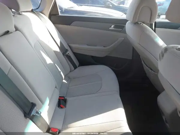 5NPE24AF0HH521437 2017 HYUNDAI SONATA - Image 8