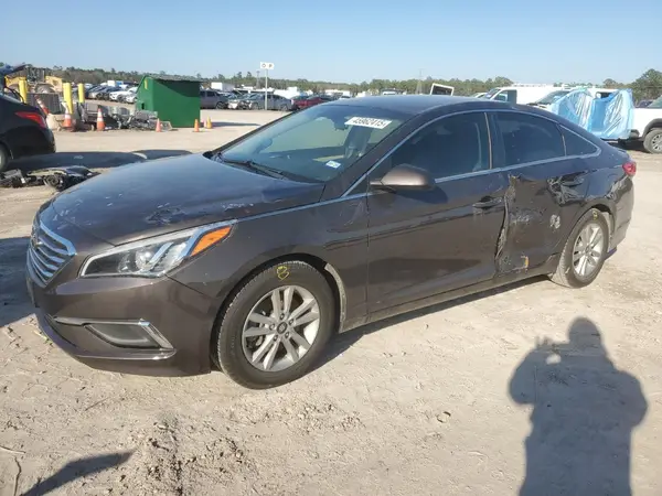 5NPE24AF0HH523916 2017 HYUNDAI SONATA - Image 1