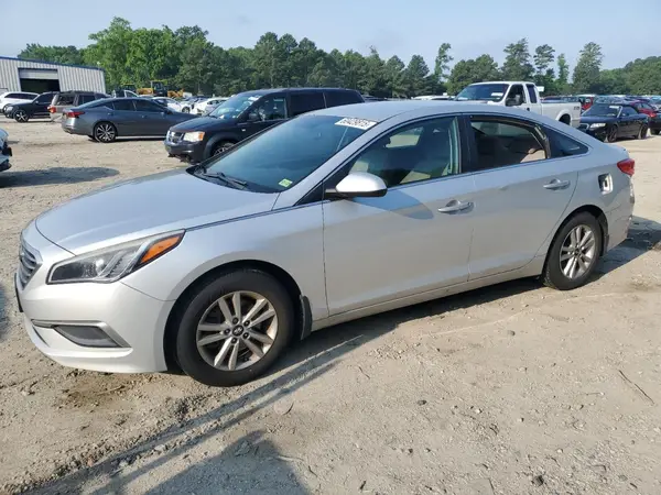 5NPE24AF0HH524757 2017 HYUNDAI SONATA - Image 1