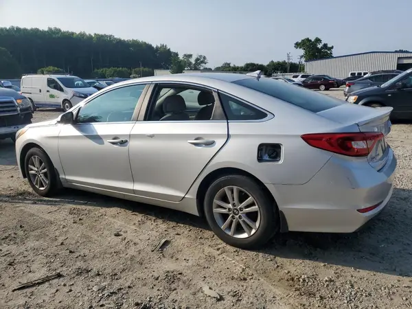 5NPE24AF0HH524757 2017 HYUNDAI SONATA - Image 2