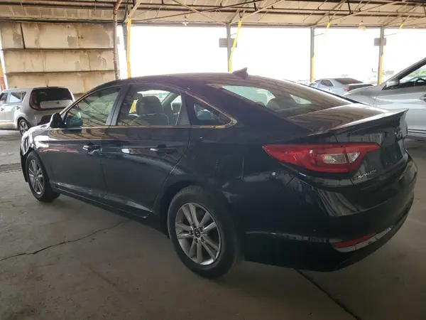 5NPE24AF0HH525228 2017 HYUNDAI SONATA - Image 2
