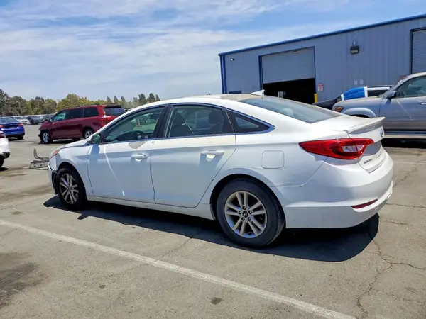 5NPE24AF0HH530686 2017 HYUNDAI SONATA - Image 2