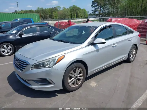 5NPE24AF0HH531174 2017 HYUNDAI SONATA - Image 2