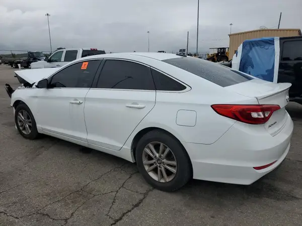 5NPE24AF0HH531322 2017 HYUNDAI SONATA - Image 2