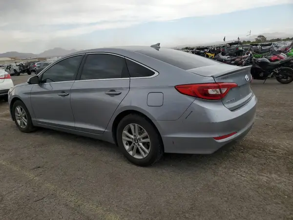 5NPE24AF0HH531482 2017 HYUNDAI SONATA - Image 2