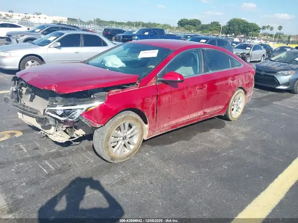 5NPE24AF0HH532003 2017 HYUNDAI SONATA - Image 2