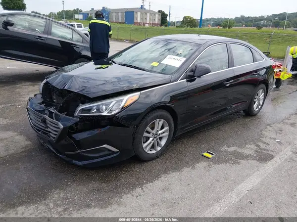 5NPE24AF0HH532096 2017 HYUNDAI SONATA - Image 2